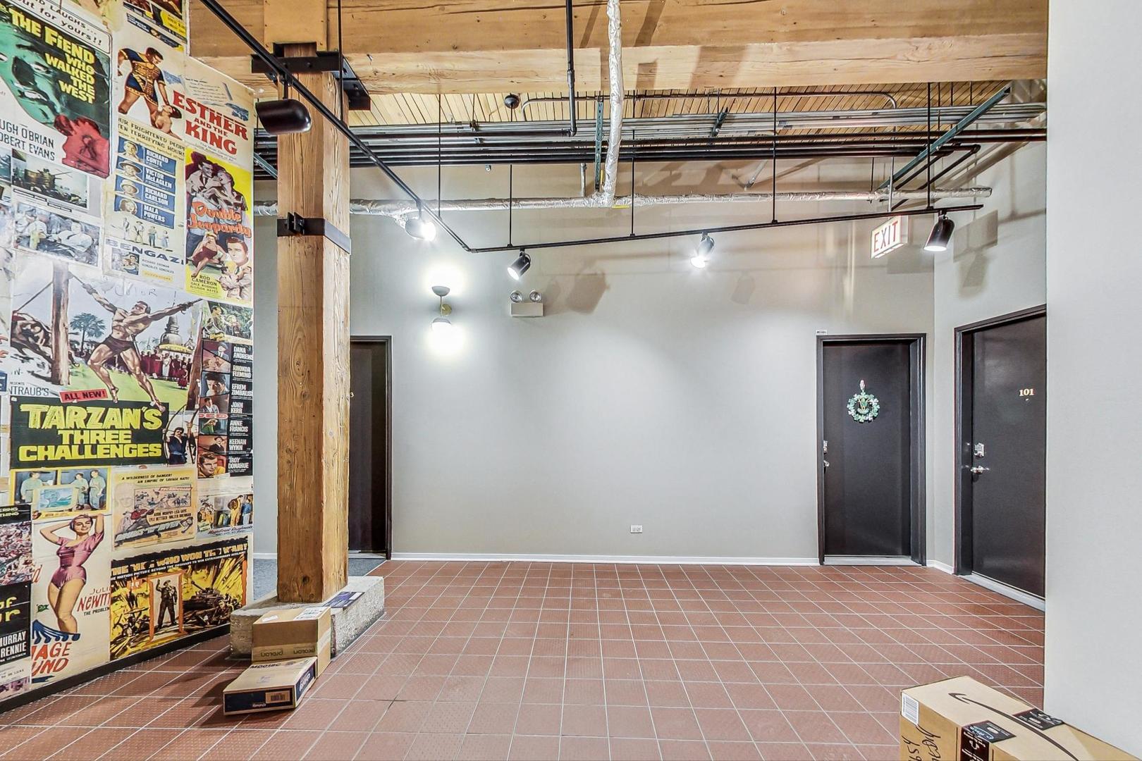 2654 W Medill Avenue 302