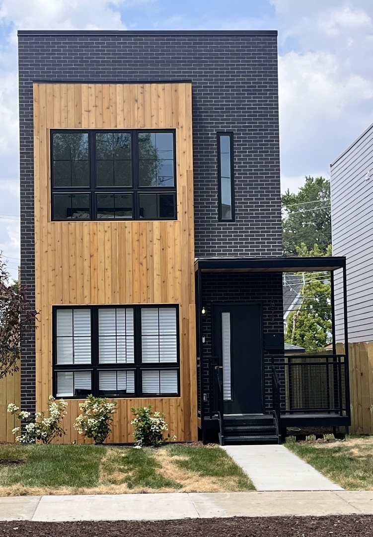 822 N Homan Avenue