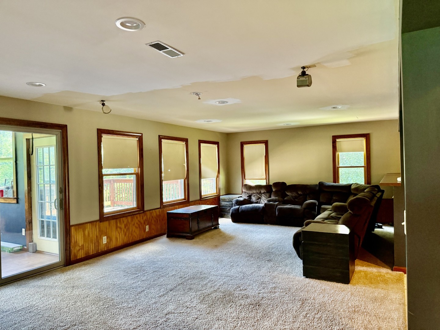 827 N 2199th Road