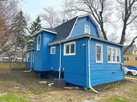 Tiny photo for 9820 S California Avenue, Evergreen Park, IL 60805 (MLS # 12618119)