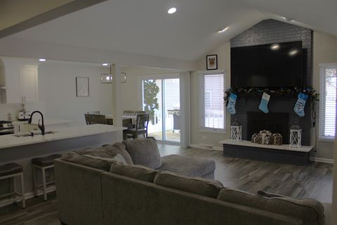 Tiny photo for 908 Glenmore Lane, Elgin, IL 60124 (MLS # 12529852)