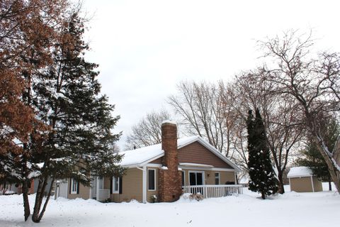 Tiny photo for 908 Glenmore Lane, Elgin, IL 60124 (MLS # 12529852)