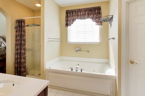 Tiny photo for 1958 Trevino Terrace, Vernon Hills, IL 60061 (MLS # 12711130)
