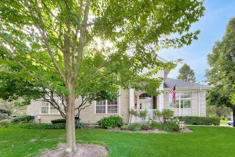 Tiny photo for 1958 Trevino Terrace, Vernon Hills, IL 60061 (MLS # 12711130)