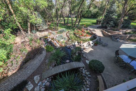 A home in Willowbrook