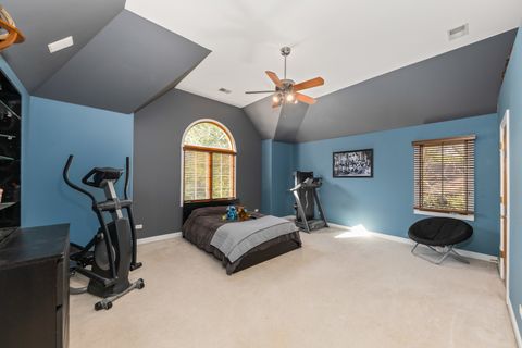 A home in Willowbrook