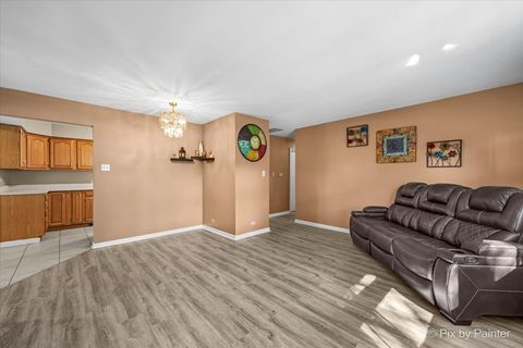 Tiny photo for 1103 LAWRENCE Avenue, Elgin, IL 60123 (MLS # 12486560)