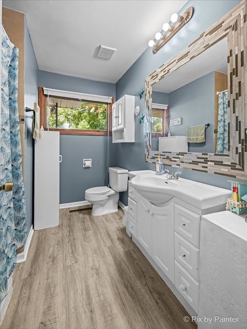 Tiny photo for 1103 LAWRENCE Avenue, Elgin, IL 60123 (MLS # 12486560)