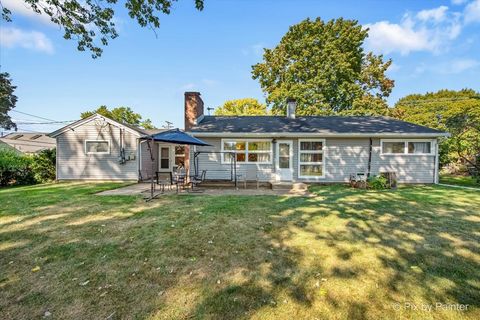 Tiny photo for 1103 LAWRENCE Avenue, Elgin, IL 60123 (MLS # 12486560)