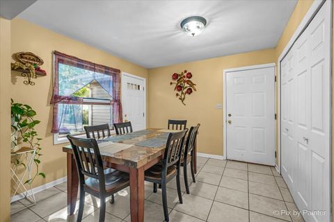 Tiny photo for 1103 LAWRENCE Avenue, Elgin, IL 60123 (MLS # 12486560)