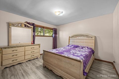 Tiny photo for 1103 LAWRENCE Avenue, Elgin, IL 60123 (MLS # 12486560)