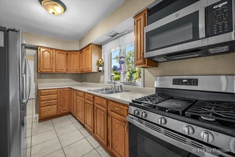 Tiny photo for 1103 LAWRENCE Avenue, Elgin, IL 60123 (MLS # 12486560)