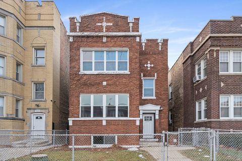 7836 S Constance Avenue Chicago IL 60649
