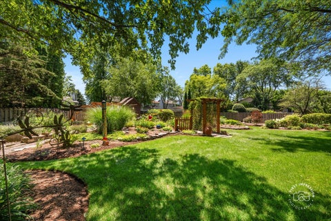 Tiny photo for 808 Lyndhurst Court, Naperville, IL 60563 (MLS # 12749730)