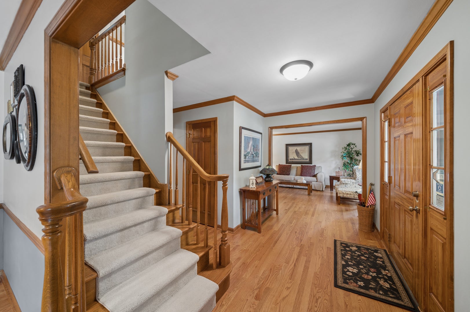 808 Lyndhurst Court