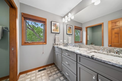 Tiny photo for 808 Lyndhurst Court, Naperville, IL 60563 (MLS # 12749730)