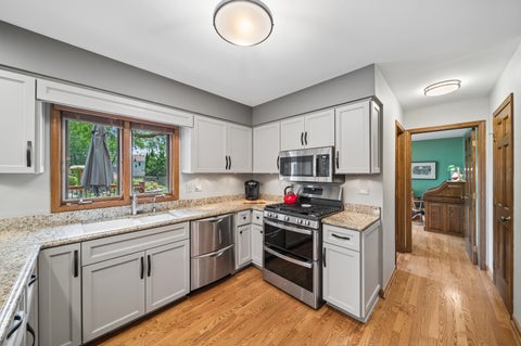 Tiny photo for 808 Lyndhurst Court, Naperville, IL 60563 (MLS # 12749730)