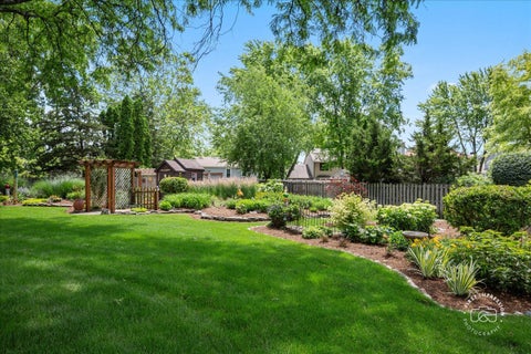 Tiny photo for 808 Lyndhurst Court, Naperville, IL 60563 (MLS # 12749730)