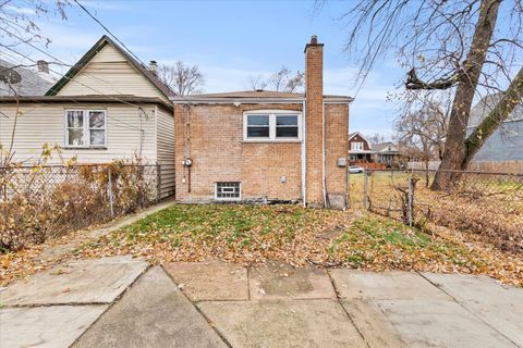 Tiny photo for 6831 S Winchester Avenue, Chicago, IL 60636 (MLS # 12523559)