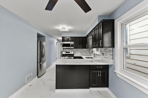 Tiny photo for 6831 S Winchester Avenue, Chicago, IL 60636 (MLS # 12523559)