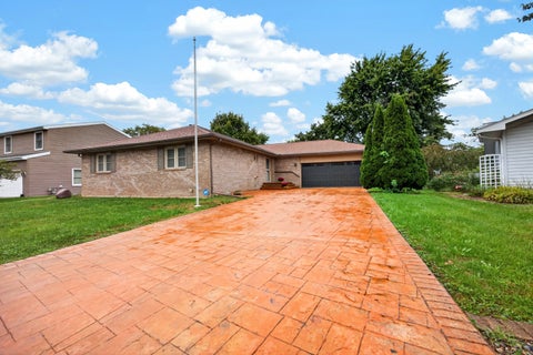 Photo of 1512 Courtland Avenue, Normal, IL 61761 (MLS # 12730398)