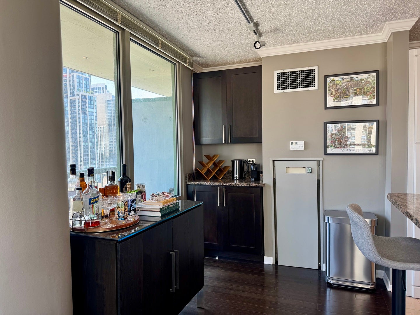 111 W Maple Street 1501