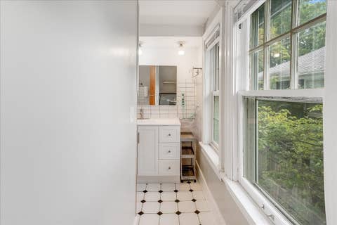 Tiny photo for 802 W Indiana Avenue, Urbana, IL 61801 (MLS # 12709641)