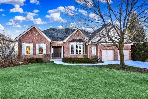 Photo of 1030 Ridgeview Drive, Inverness, IL 60010 (MLS # 12549321)