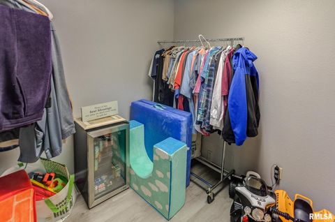 Tiny photo for 424 N COLLEGE Street, Centralia, IL 62801 (MLS # EB457085)