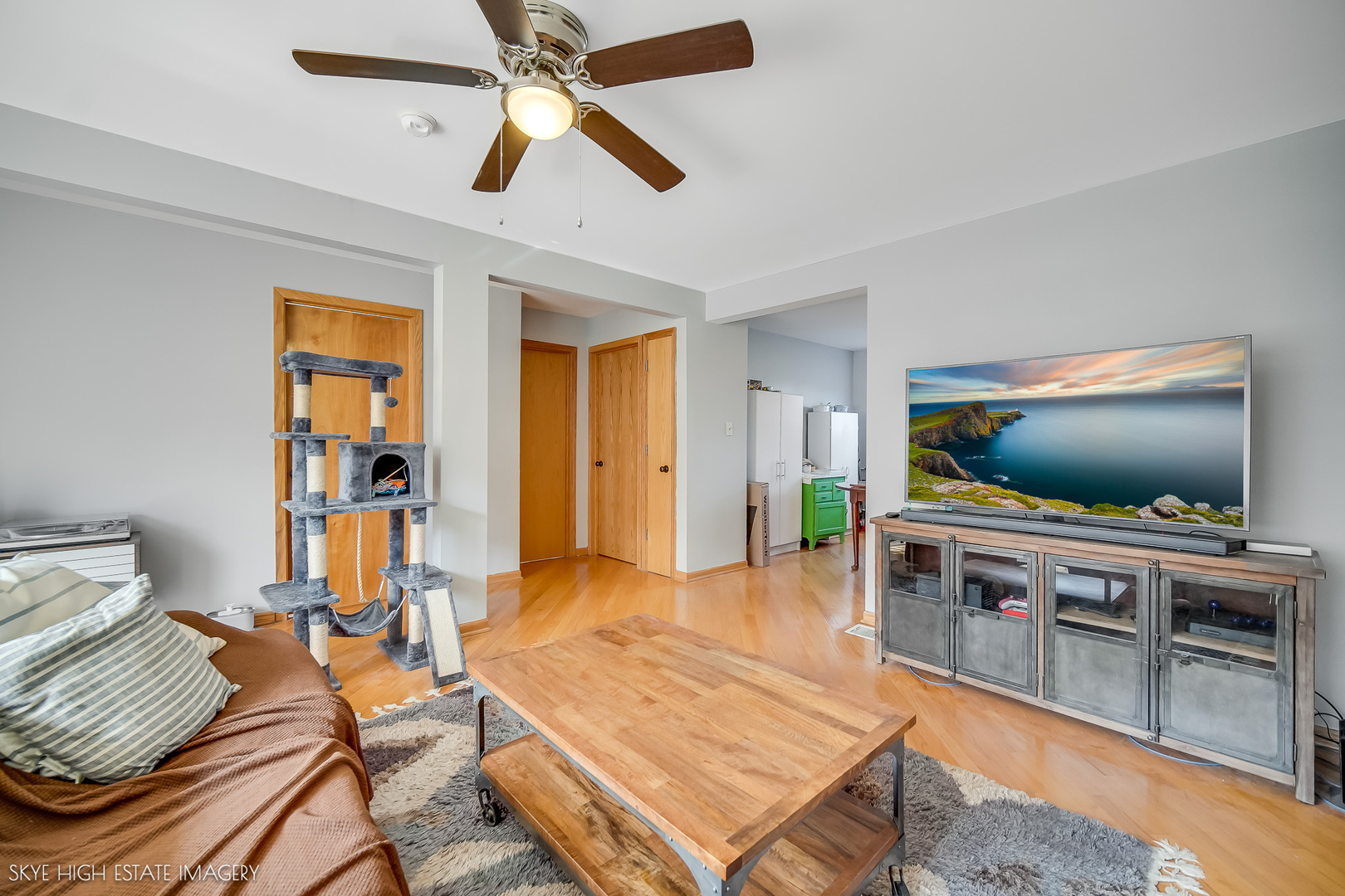 2131 W Highland Avenue 1N