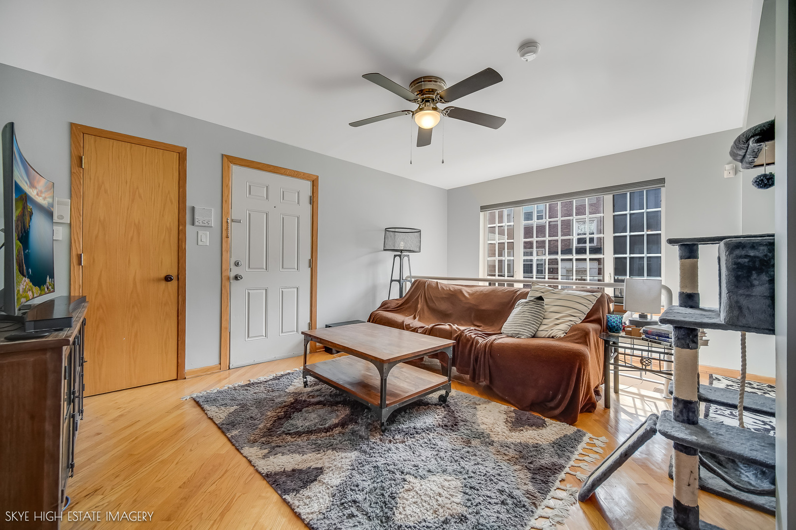 2131 W Highland Avenue 1N