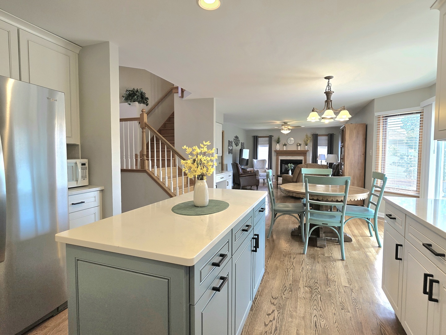 3204 Apache Drive