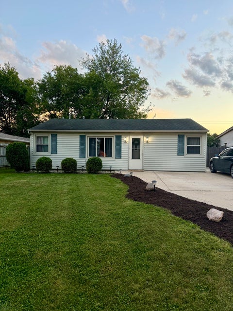 Photo of 2353 Greengold Street, Crest Hill, IL 60403 (MLS # 12757628)
