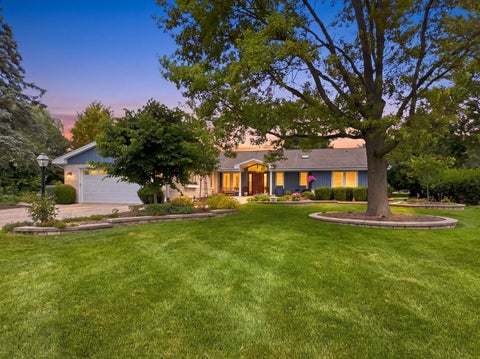 Photo of 1110 Lake Shore Drive N, Barrington, IL 60010 (MLS # 12708882)