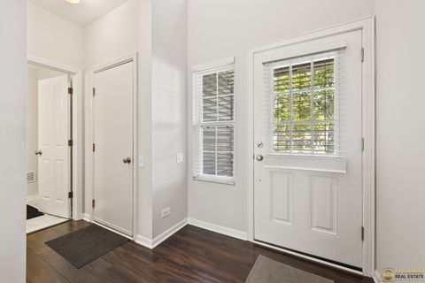 Tiny photo for 47 Oakton Drive, Lombard, IL 60148 (MLS # 12471337)