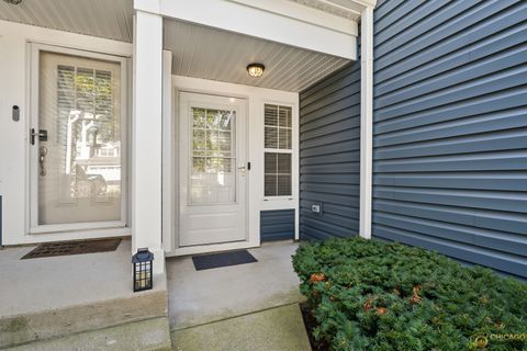 Tiny photo for 47 Oakton Drive, Lombard, IL 60148 (MLS # 12471337)