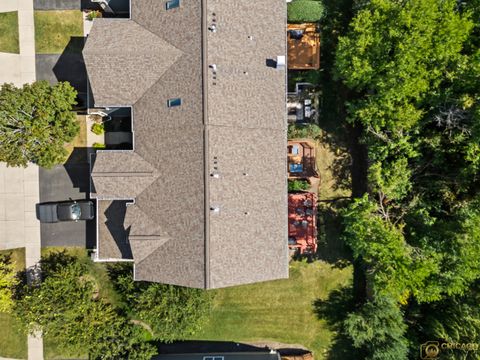 Tiny photo for 47 Oakton Drive, Lombard, IL 60148 (MLS # 12471337)