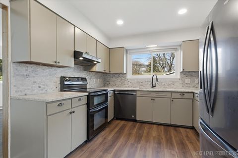 Tiny photo for Aurora, IL 60506 (MLS # 12609979)