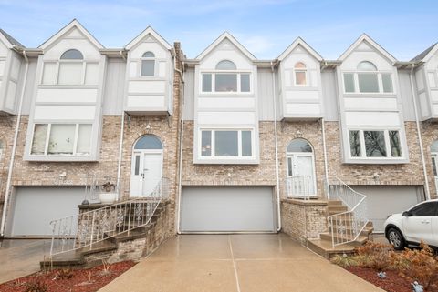 Photo of 6935 Kingston Court, Tinley Park, IL 60477 (MLS # 12590355)