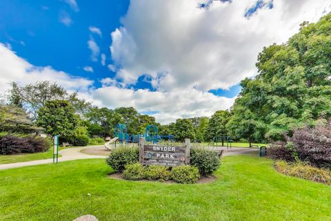 Tiny photo for 566 Bellevue Place, Highland Park, IL 60035 (MLS # 12501496)