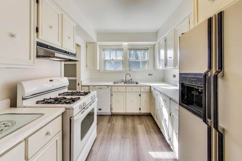 Tiny photo for 566 Bellevue Place, Highland Park, IL 60035 (MLS # 12501496)