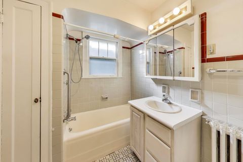 Tiny photo for 566 Bellevue Place, Highland Park, IL 60035 (MLS # 12501496)