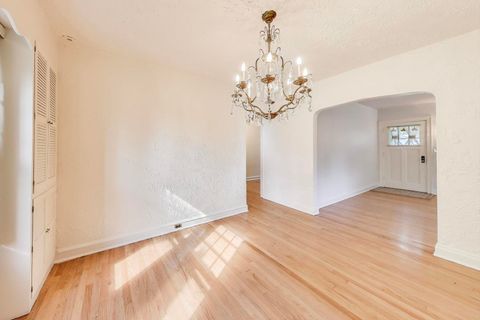 Tiny photo for 566 Bellevue Place, Highland Park, IL 60035 (MLS # 12501496)