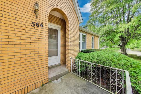 Tiny photo for 566 Bellevue Place, Highland Park, IL 60035 (MLS # 12501496)