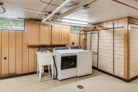 Tiny photo for 566 Bellevue Place, Highland Park, IL 60035 (MLS # 12501496)