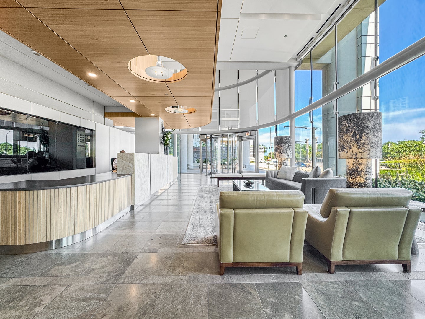 340 E RANDOLPH Street 2905