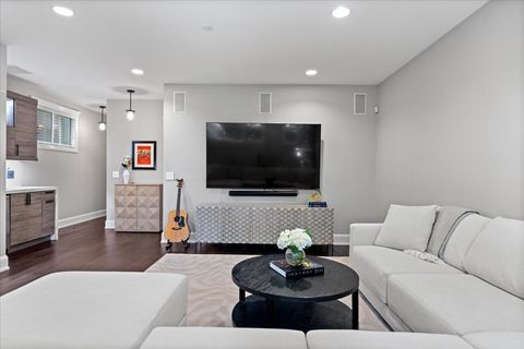 Tiny photo for 3422 N Bosworth Avenue #1, Chicago, IL 60657 (MLS # 12458223)