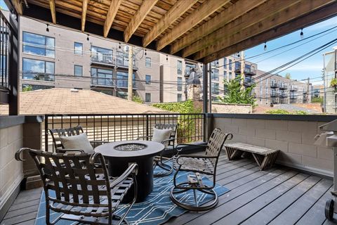 Tiny photo for 3422 N Bosworth Avenue #1, Chicago, IL 60657 (MLS # 12458223)