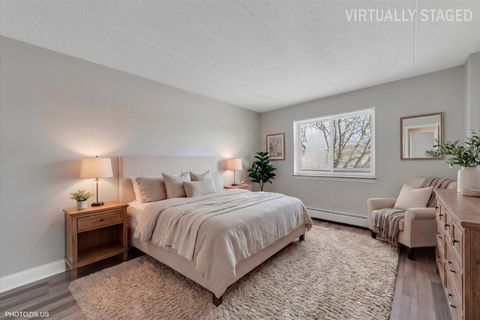 Tiny photo for 586 FAIRWAY VIEW Drive #2C, Wheeling, IL 60090 (MLS # 12548504)