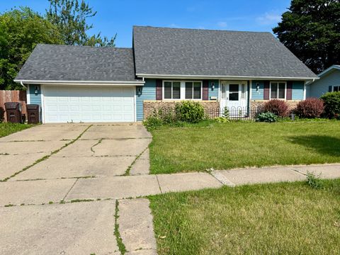 847 Teverton Lane Crystal Lake IL 60014